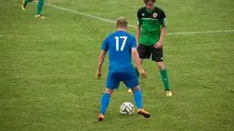 《三员虎将同场竞技！埃尔切队巴萨系球员赛前赛后互动热烈》